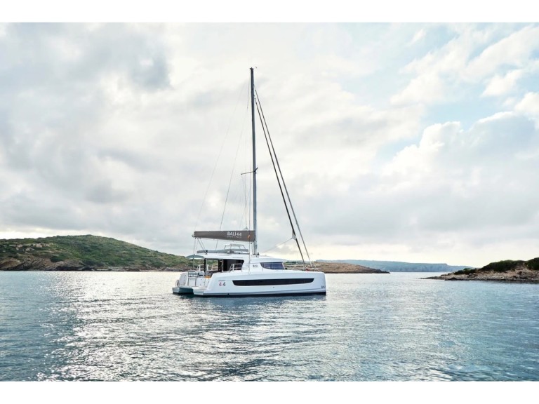 Location bateau Álimos pas cher Bali 4.4