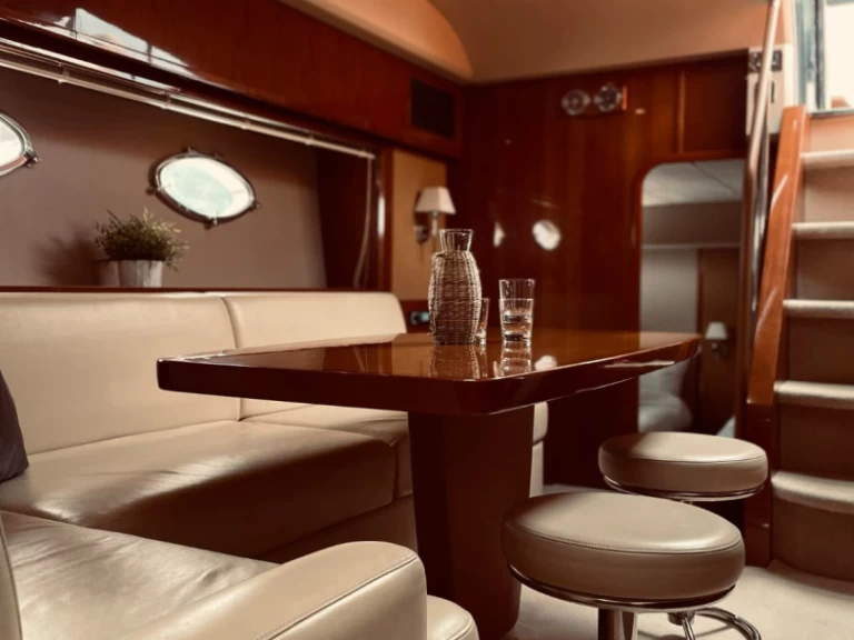 Location Yacht à Makarska - Princess Princess V53