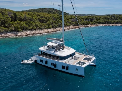 Hire a Sunreef Sunreef 60 (23) Split
