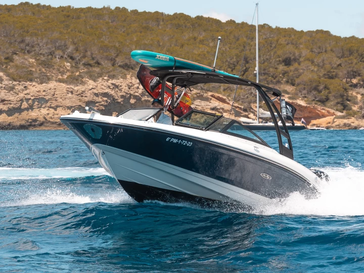 Location bateau Palma de Majorque pas cher SPX 210 OB