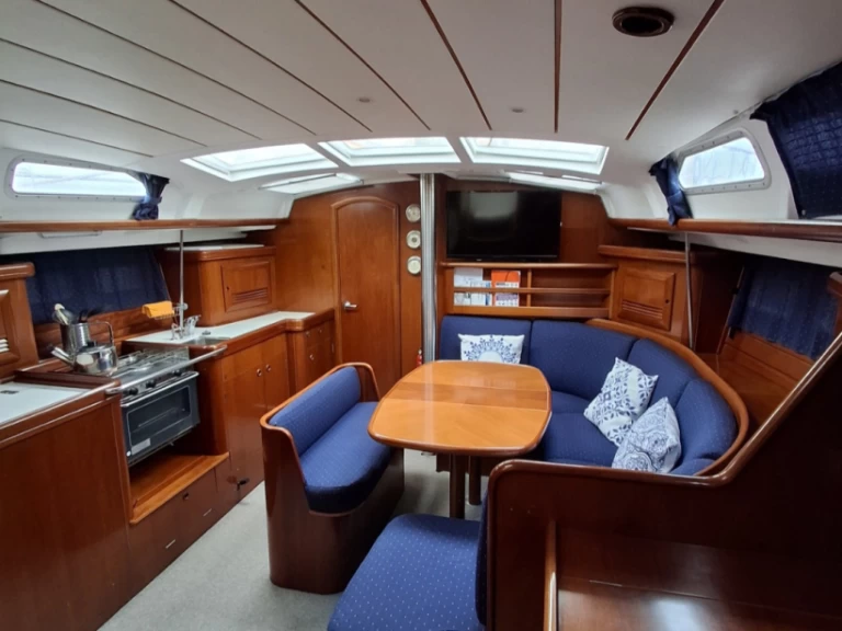 Bénéteau Oceanis Clipper 423 a louer à Martinique