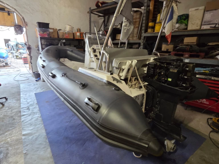 Location Semi-rigide Sacs avec permis