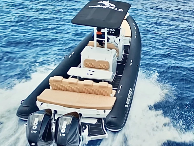 Highfield 900 sport a louer à Cannigione