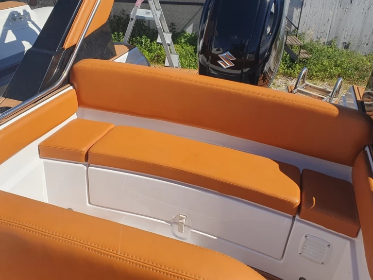 Louez un Tiger Tiger TL 650 à Bormes-les-Mimosas