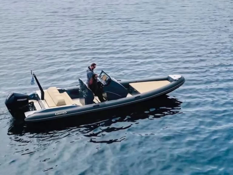 Location Bateau à moteur DIVERIB avec permis