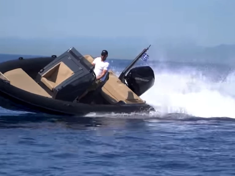 Louer Bateau à moteur avec ou sans skipper DIVERIB à Mykonos (Ville)
