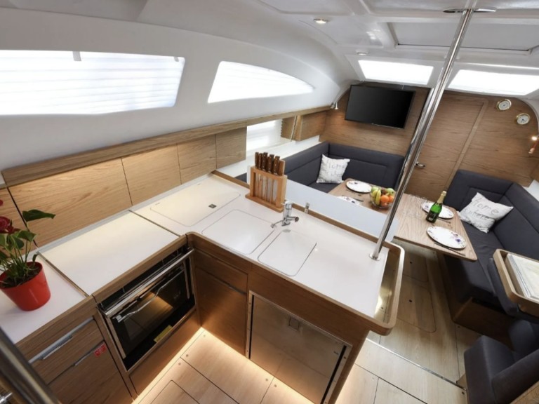 Location à Sutomišćica - Elan Impression 40 sur SamBoat