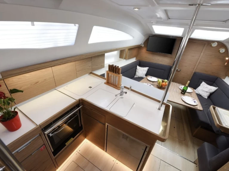 Location à Sutomišćica - Elan Impression 40 sur SamBoat