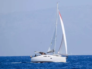 Elan Impression 344 in Préveza on SamBoat