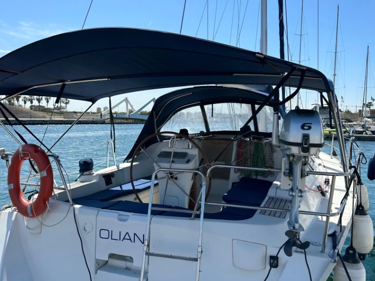 Louer Voilier avec ou sans skipper Bénéteau à La Marina de Valencia