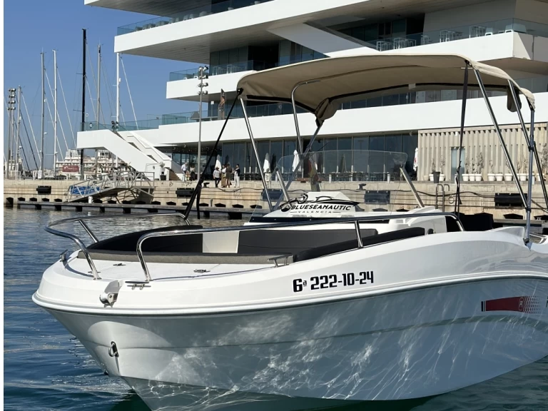 Location bateau Remus Remus 525SC à Valence sur Samboat