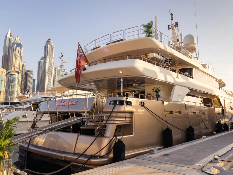 Yacht à louer à Dubaï harbour au meilleur prix