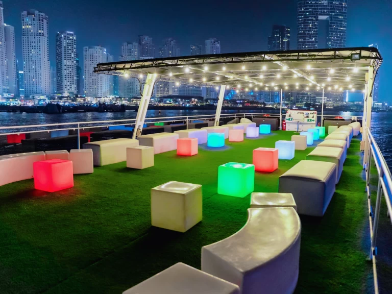 Yacht à louer à Dubaï harbour au meilleur prix