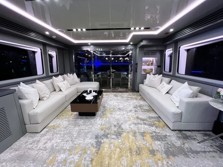 Location Yacht Azimut avec permis