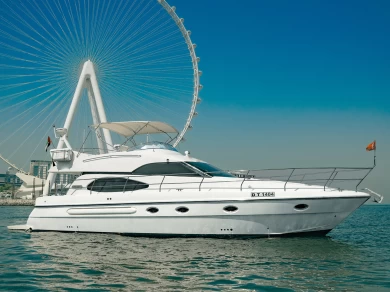 Bateau à moteur à louer à Dubaï harbour au meilleur prix