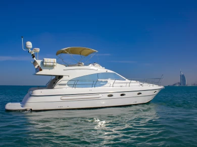 Motorboat rental in Dubaï harbour - Azimut X9