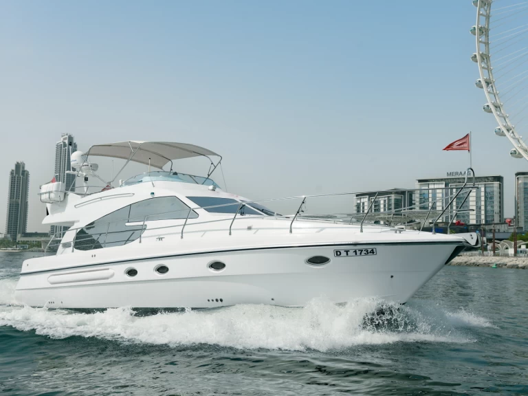 Location bateau Azimut X9 à Dubaï harbour sur Samboat
