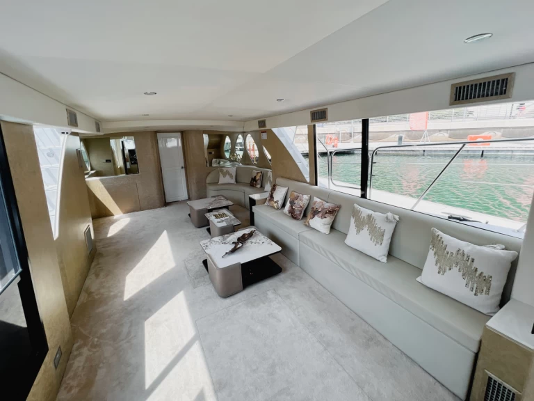 Yacht à louer à Dubaï harbour au meilleur prix