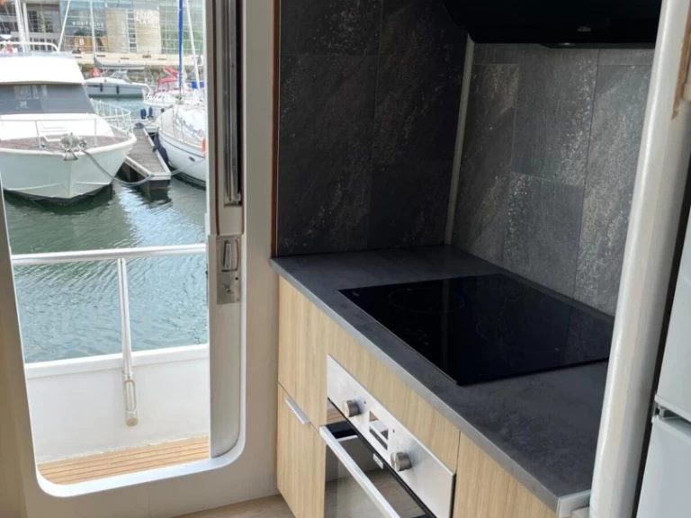 Location bateau La Rochelle pas cher Canados 70