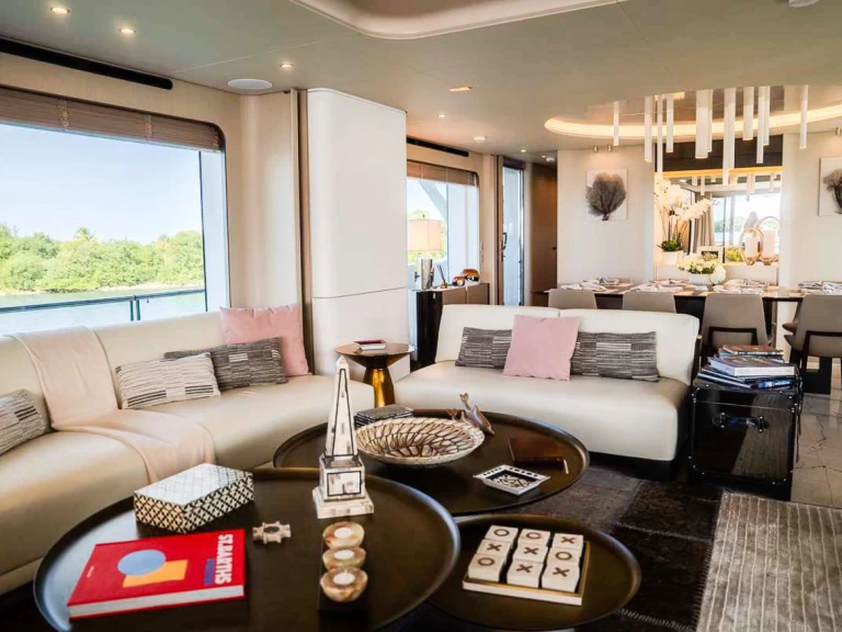 Location bateau Azimut ALEGRIA à Bahamas sur Samboat