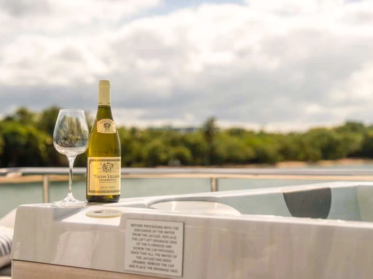 Location bateau Azimut ALEGRIA à Bahamas sur Samboat