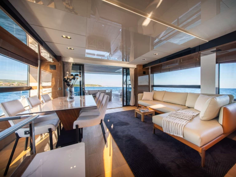 Location Yacht Prestige Yachts avec permis