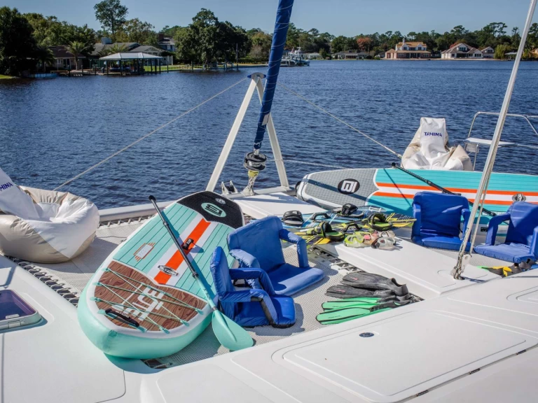 Location bateau New England pas cher TAHINA
