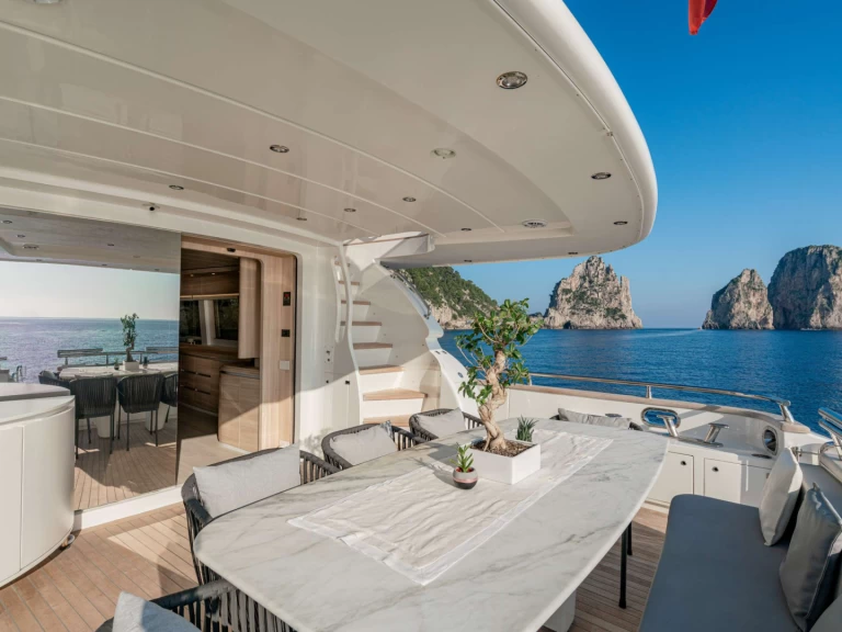 Location Yacht Maiora avec permis