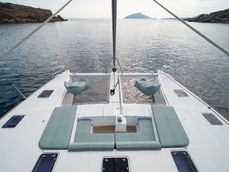 Louez un Lagoon Lagoon 560 à Néa Péramos