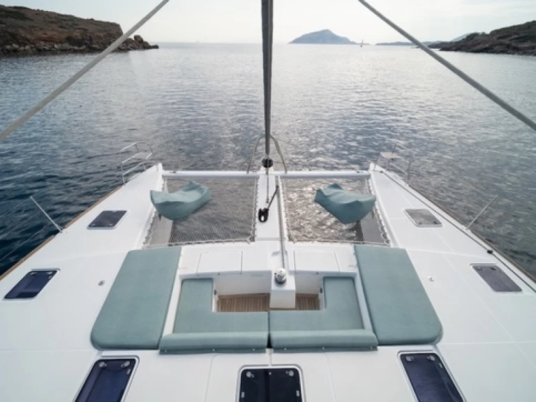 Louez un Lagoon Lagoon 560 à Néa Péramos