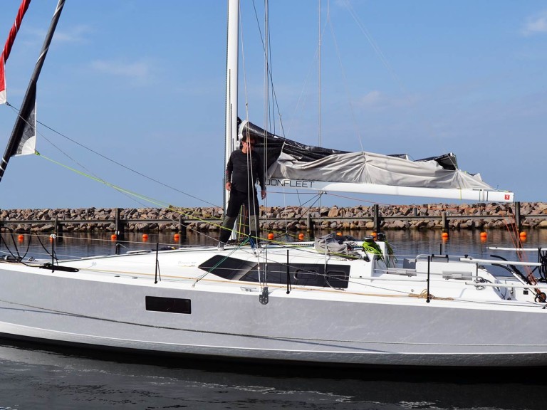 Location bateau Pogo Structures Pogo 36 à La Trinité-sur-Mer sur Samboat