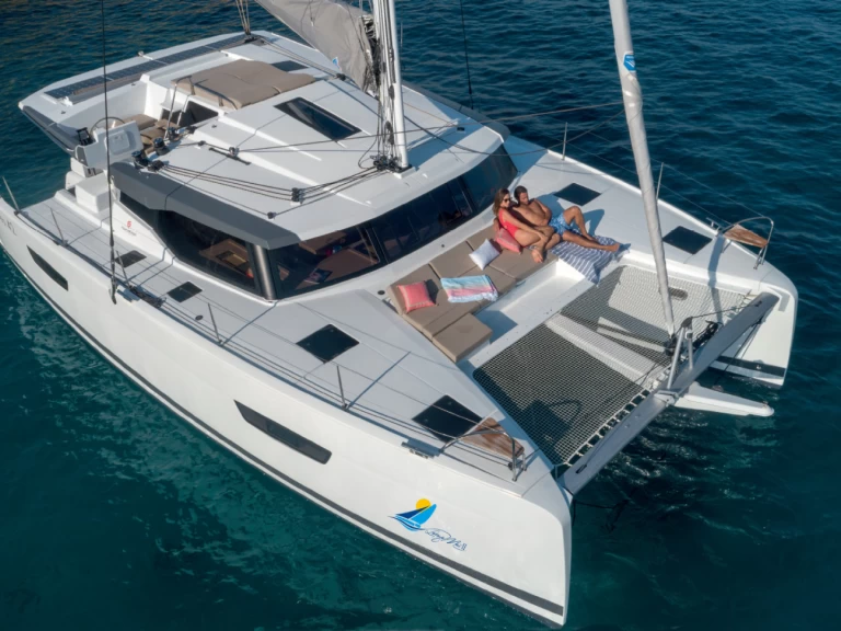 Fountaine Pajot Astrea 42 a louer à Sète