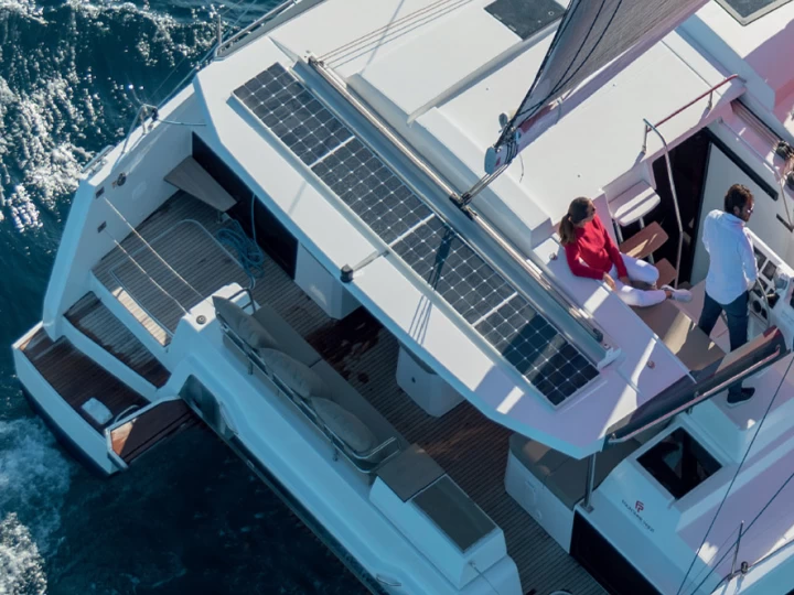 Location bateau Sète pas cher Astrea 42