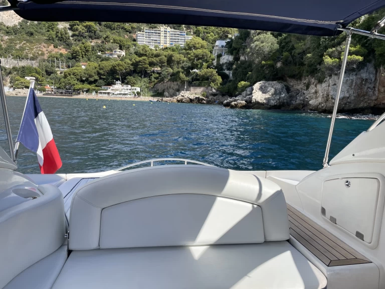 Location Bateau à moteur Sunseeker avec permis