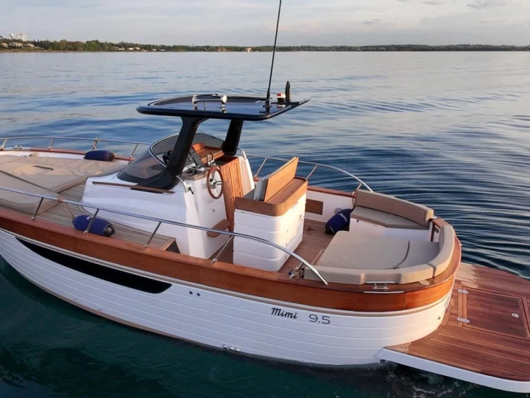 Louer Bateau à moteur avec ou sans skipper Mimi à Sorrento