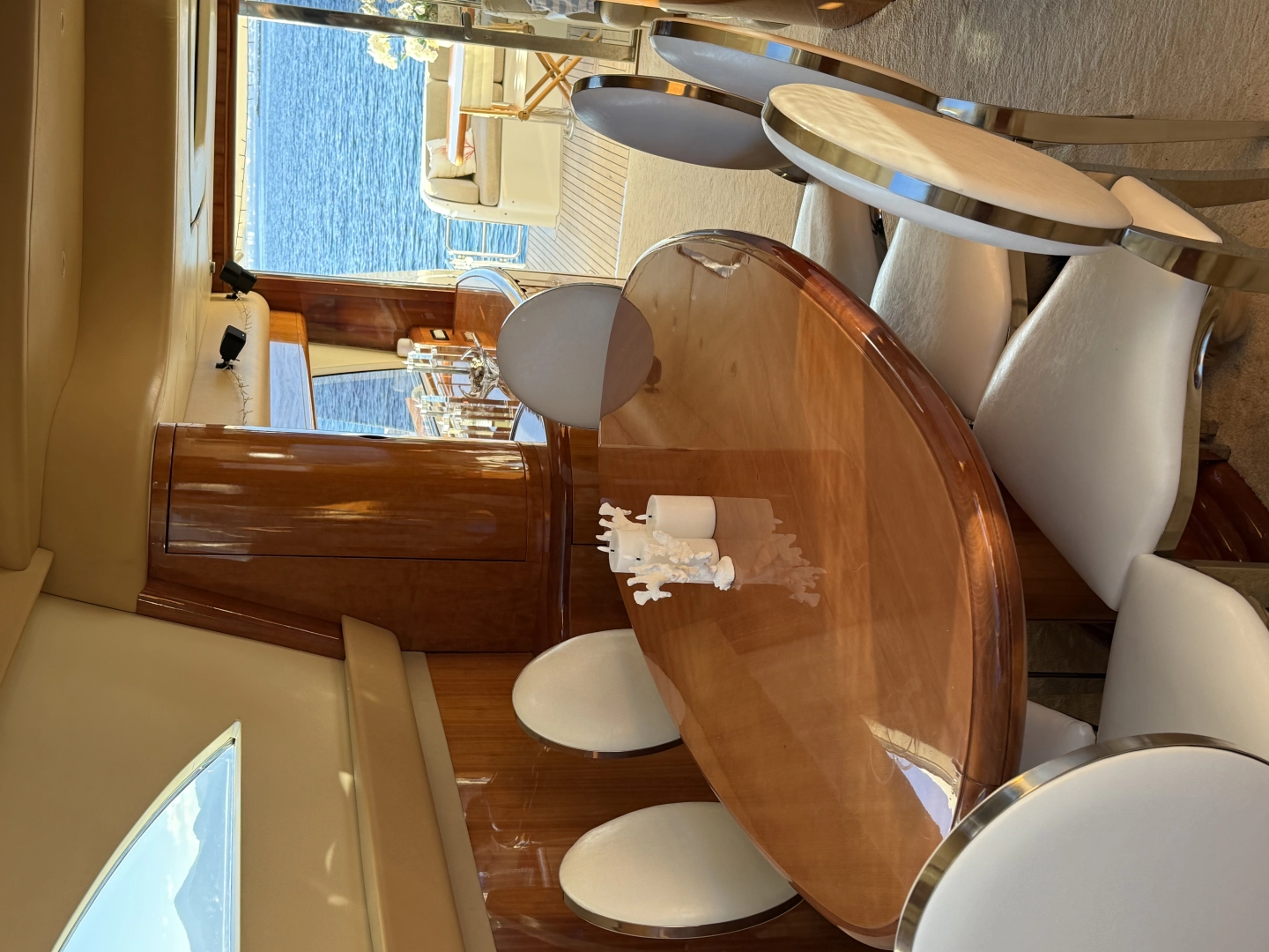 Louer Yacht avec ou sans skipper Uniesse à Fontvieille