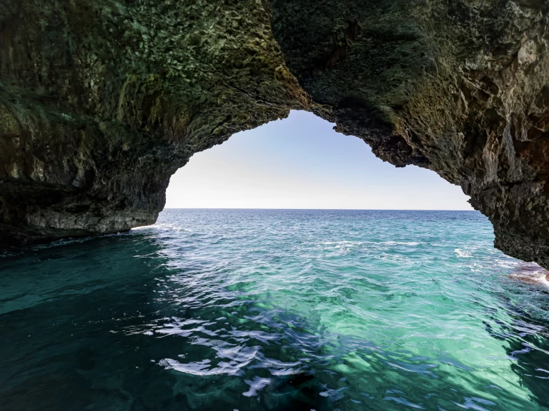 Bateau à moteur à louer à Torre Vado au meilleur prix