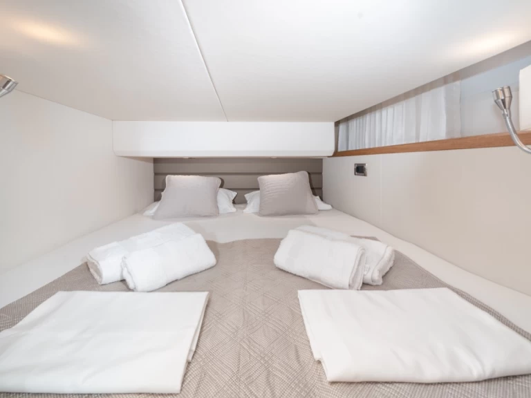 Location Bateau à moteur à Makarska - Galeon Galeon 430 Skydeck