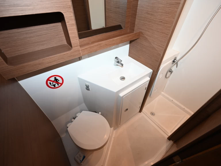 Louez un Lagoon Lagoon 42 à Lefkáda