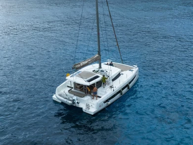 Bali Bali 4.2 charter bareboat or captained in  Ibiza (Ville)
