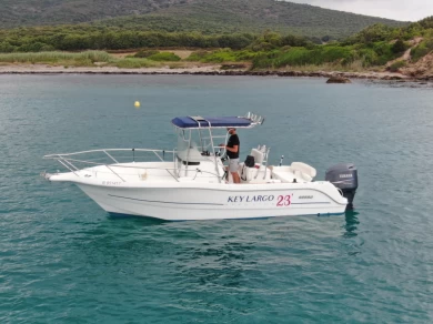 Hire a Sessa Marine Key Largo 23 Macinaggio