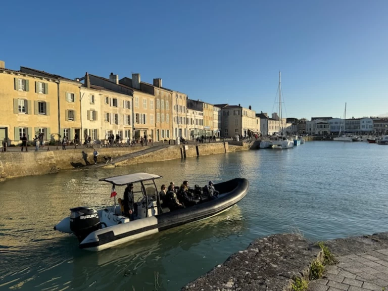 Location bateau Narwhal SP 900 à Châtelaillon-Plage sur Samboat
