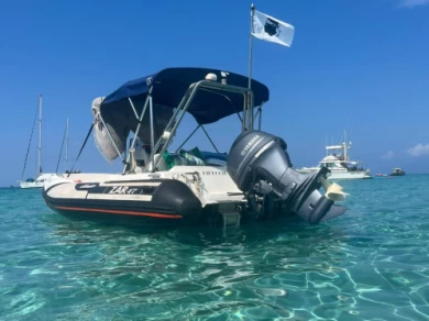 Hire RIB Zar with a boat licence