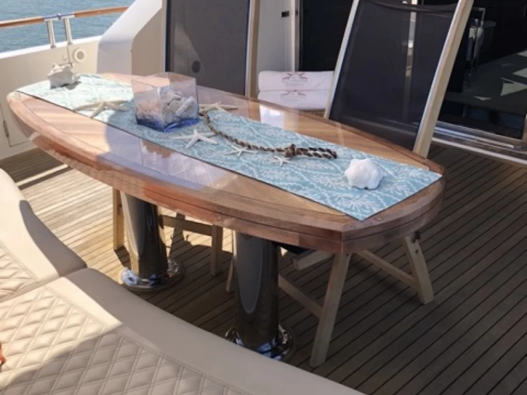 Location Yacht à Miami Beach Marina - Lazzara 75 LSX 