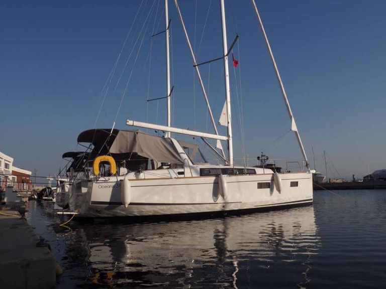 Location Voilier Bénéteau avec permis