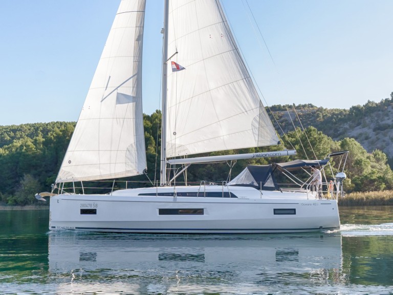 Louez un Bénéteau Oceanis 40.1 à Skradin
