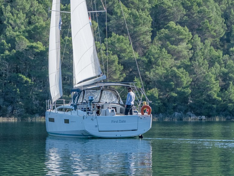 Louer Voilier avec ou sans skipper Jeanneau à Skradin