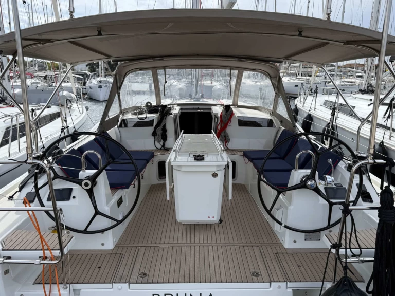 Location bateau Bénéteau Oceanis 40.1 à Biograd na Moru sur Samboat