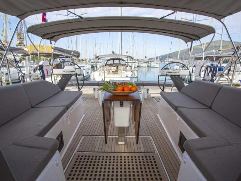 Louer Voilier avec ou sans skipper Dufour à Préveza