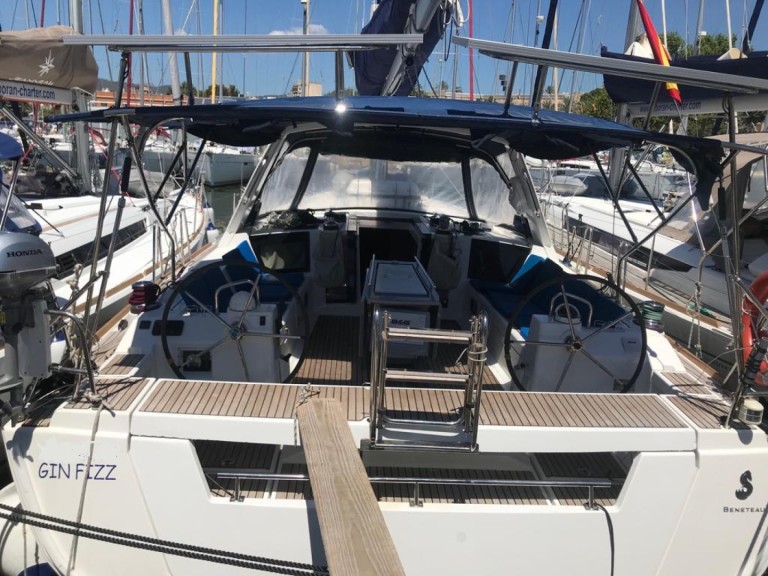 Location bateau Palma de Majorque pas cher Oceanis 45